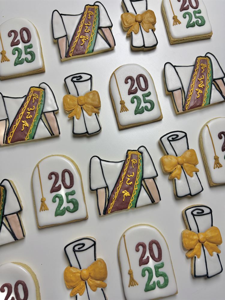 Custom hand-decorated sugar cookies — set 33