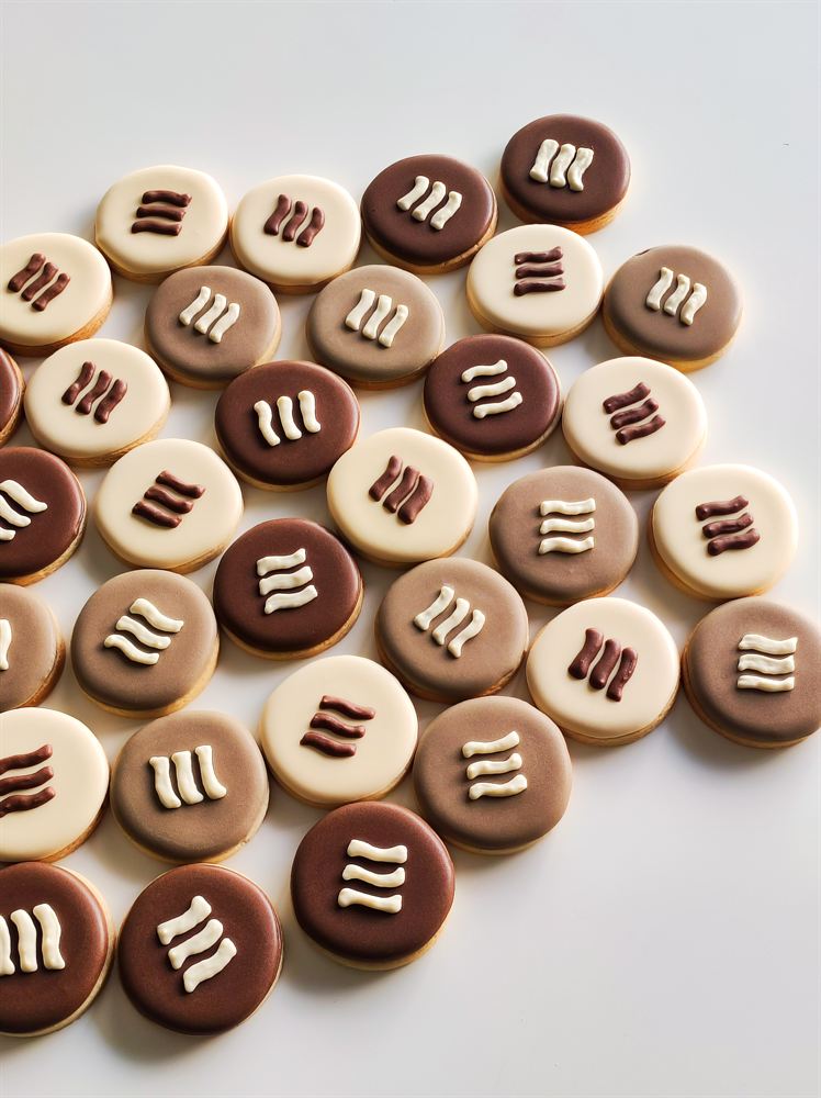 Custom hand-decorated sugar cookies — set 36